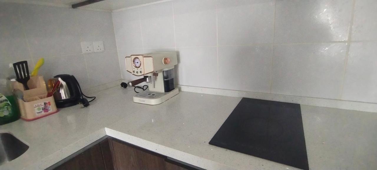 Cmk Troika Apartmen#Free Netflix Kota Bharu Exteriör bild